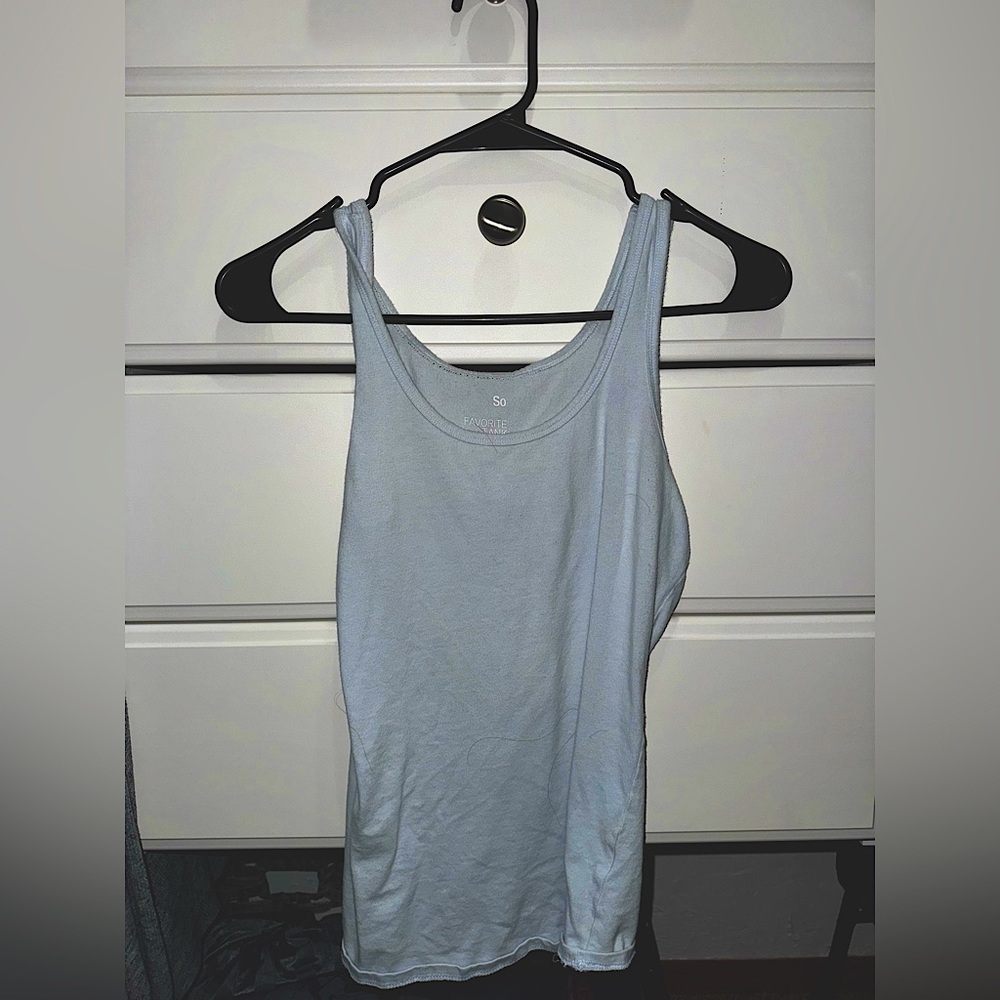 Light blue SO tank.